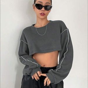 Top-Stitching Drop Shoulder Crop Sweatshirt